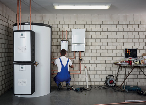 Wärmepumpe Installation im Heizraum